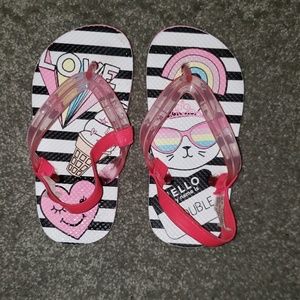 🌈 Super cute flip flops